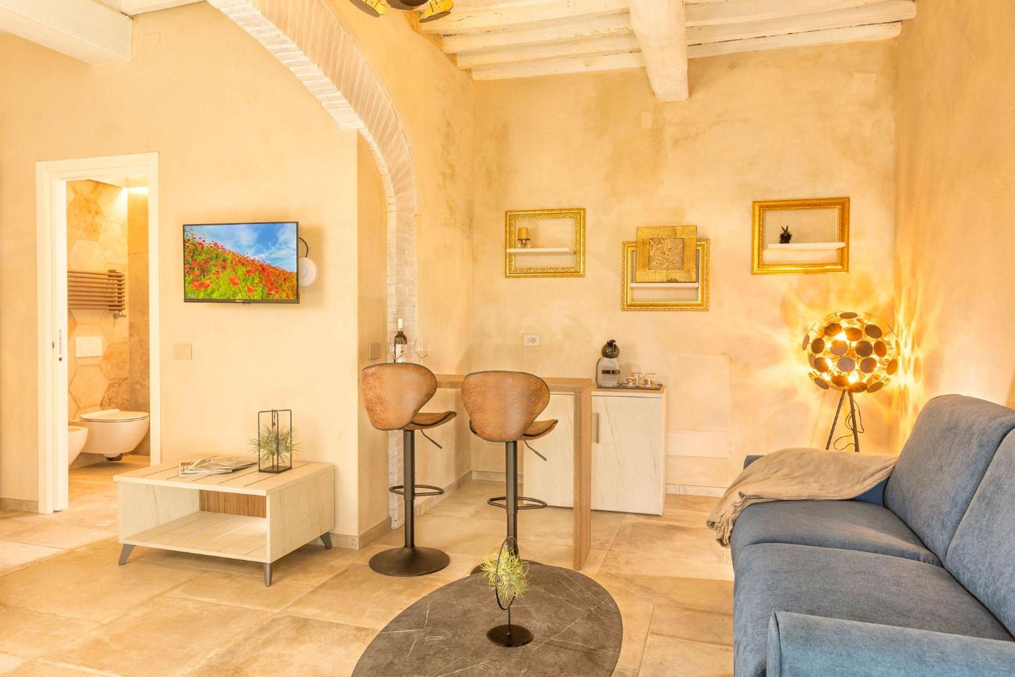 Palazzo Falcinelli Luxury In Center With Air Conditioning And Elevator Affittacamere