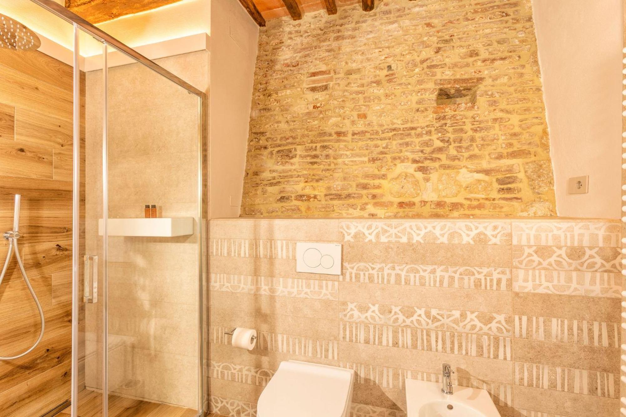 Palazzo Falcinelli Luxury In Center With Air Conditioning And Elevator Affittacamere