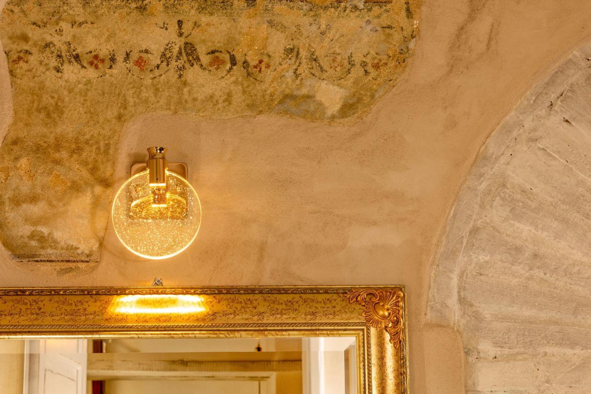 Palazzo Falcinelli Luxury In Center With Air Conditioning And Elevator